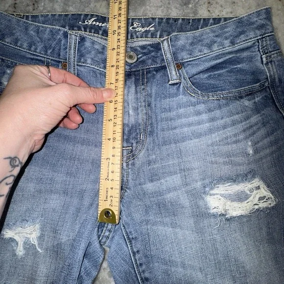 American Eagle 10 Women's 35 " Boy Fit Baggy Capri Wide Leg Distressed Jeans Y2K - Picture 3 of 6